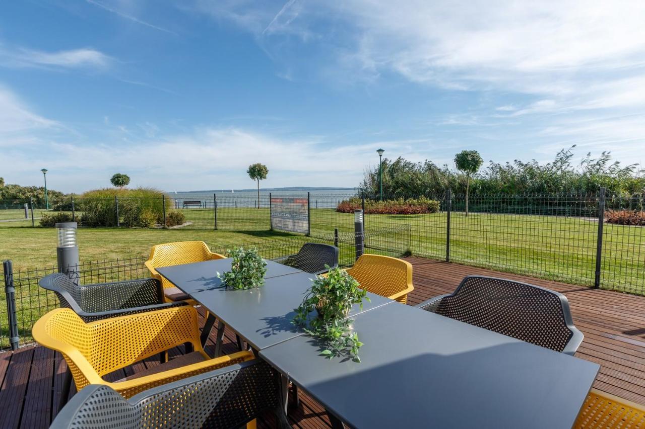 Royal Cafe Apartman Keszthely Exteriér fotografie