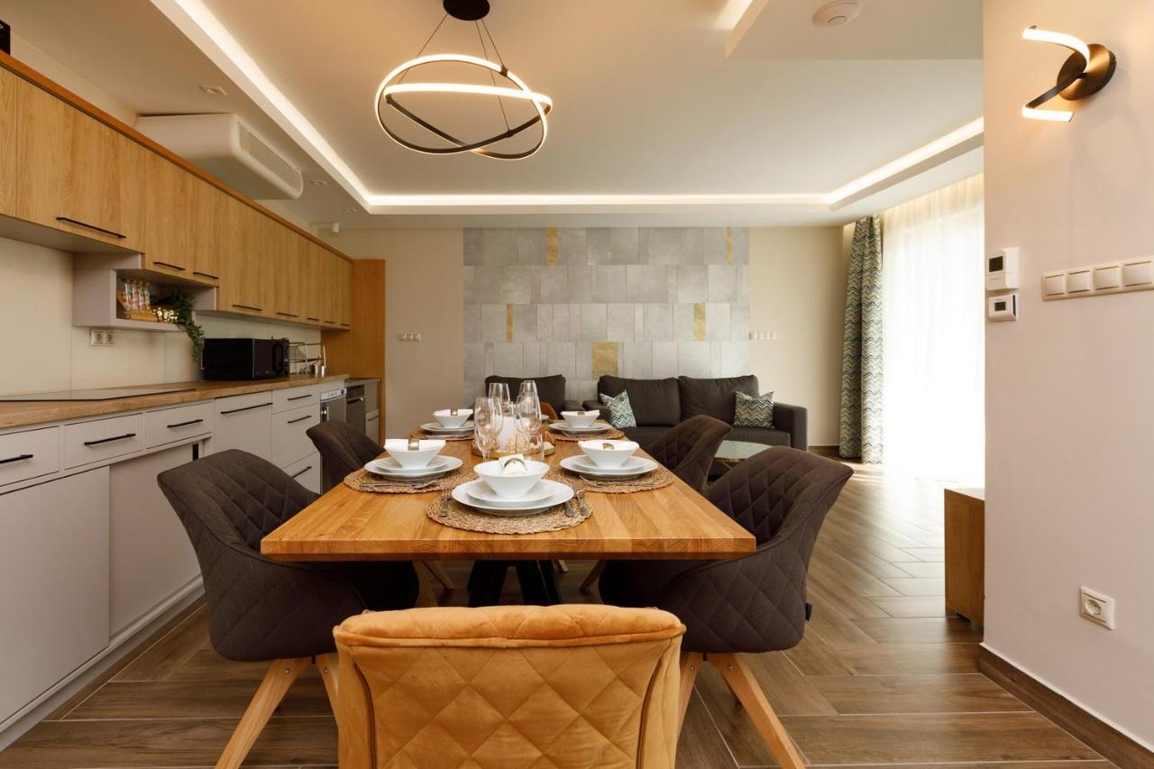 Royal Cafe Apartman Keszthely Exteriér fotografie