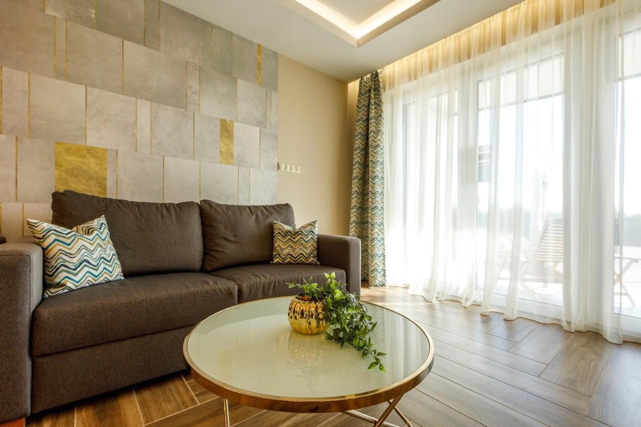 Royal Cafe Apartman Keszthely Exteriér fotografie
