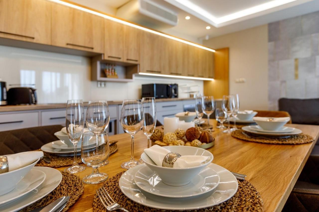 Royal Cafe Apartman Keszthely Exteriér fotografie